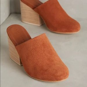 Ceri Hoover Miller Mules